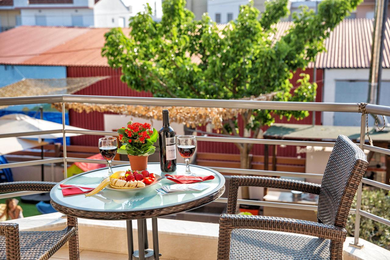 Ilida Apartments Néa Péramos Εξωτερικό φωτογραφία